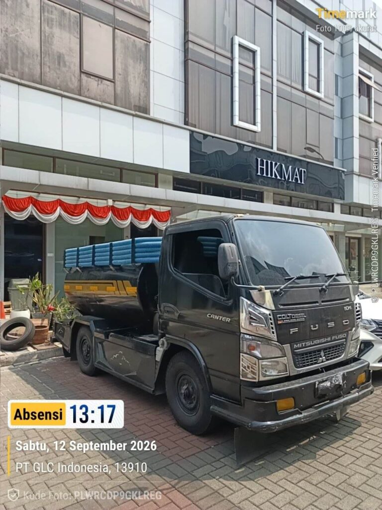 Armada truk sedot WC Kembangan Jakarta Barat PT Klik Sedotwc Indo sedang beroperasi